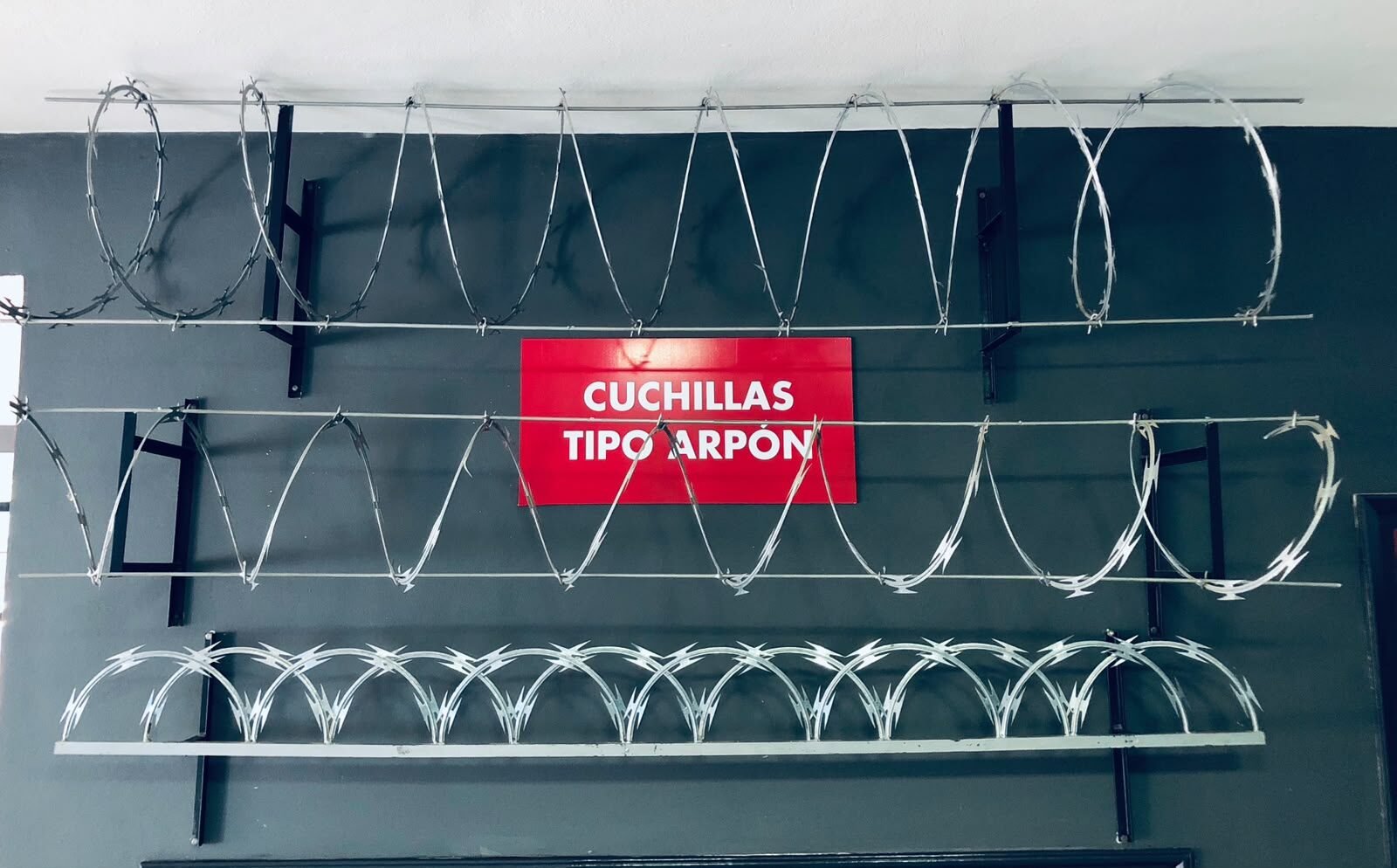 Cuchillas tipo arpón instaladas